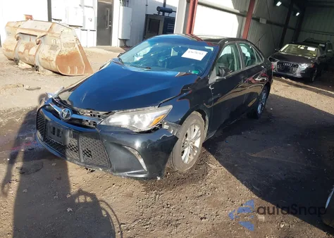2017 Toyota Camry Se z USA, uszkodzony, nr VIN 4T1BF1FK6HU431660